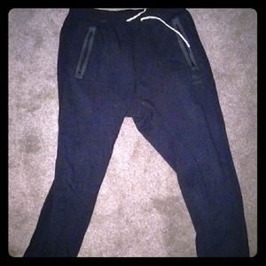 Men's Puma pants sz L